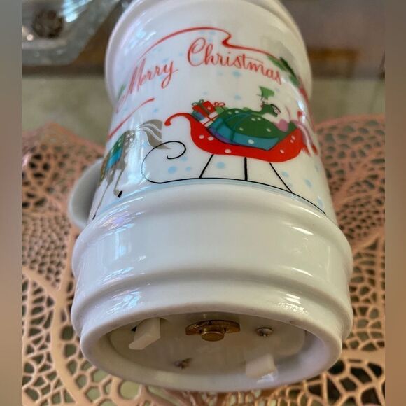 VTG Music Box Merry Xmas Silent Night Coffee Mug Tea Cup Sankyo JPN. - Picture 8 of 9